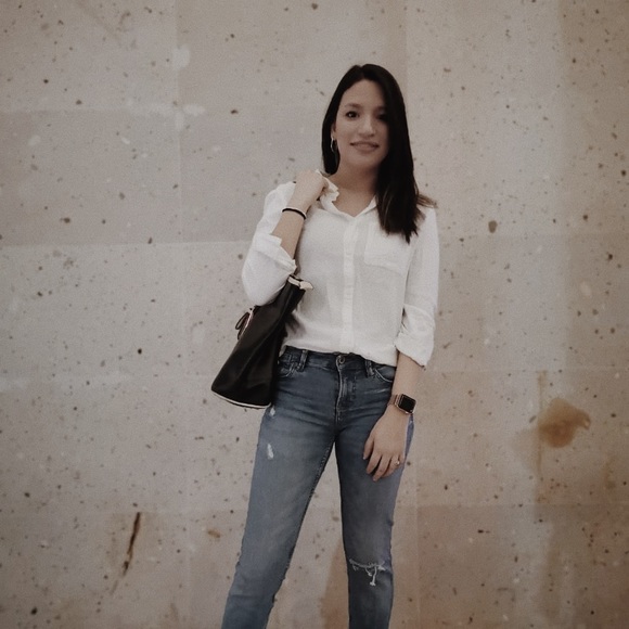 Meet your Posher, Maleny - Picture 1 of 1